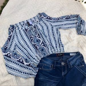 Beautiful Cold Shoulder Top✨